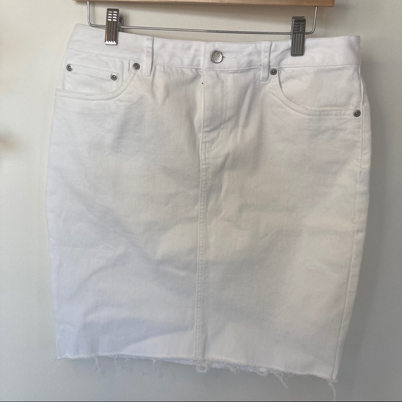 NWT J.Mclaughlin White Denim Skirt